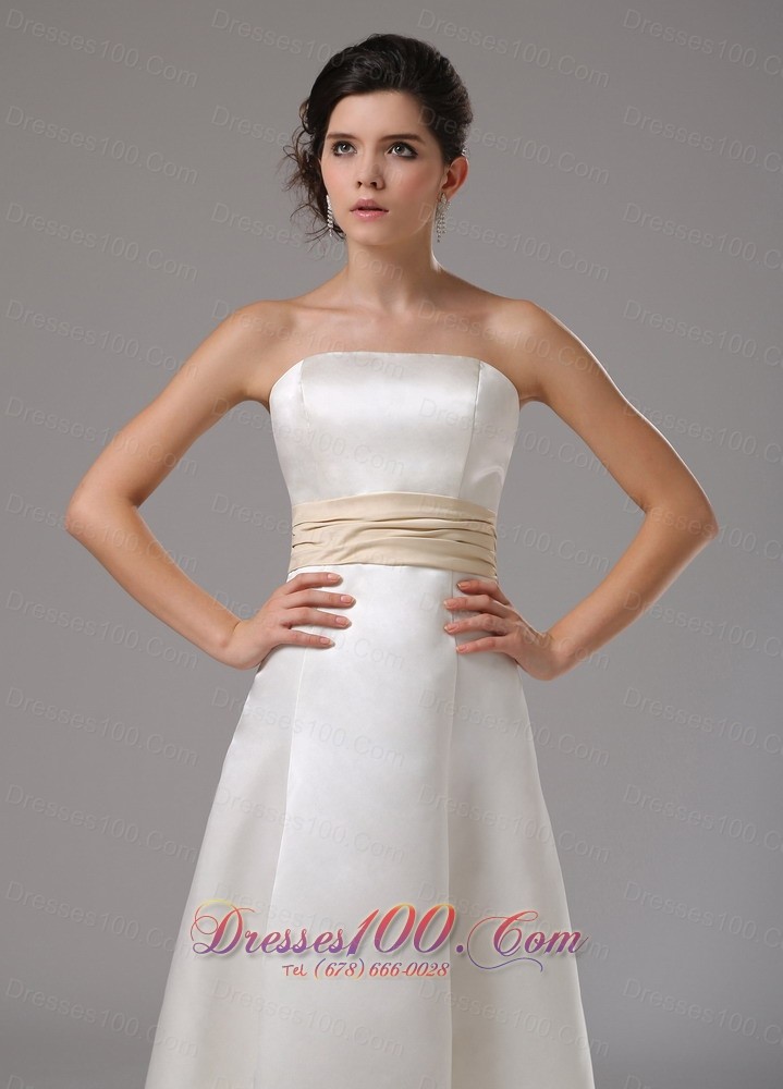 Modest Strapless Floor-length Bridal Wedding Dress With Sash