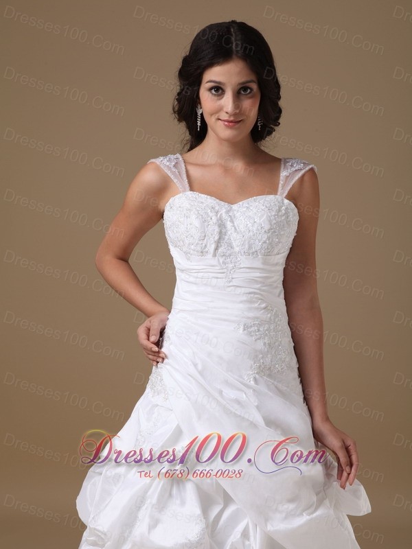 Straps Princess Taffeta Wedding Dress Court Train Appliques