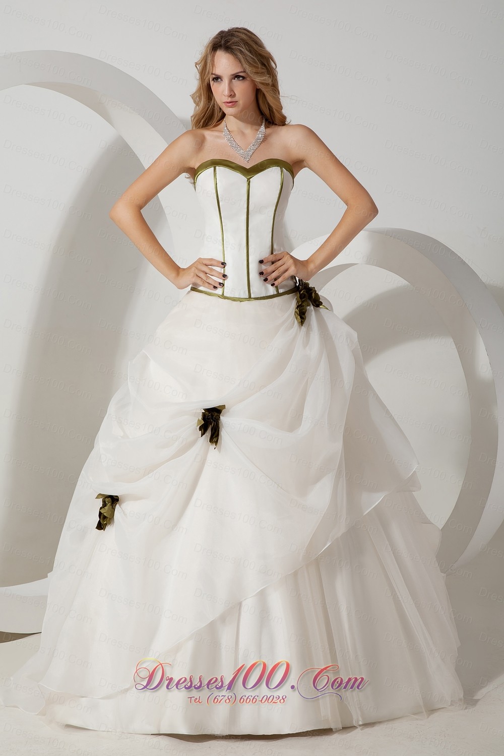 Organza Hand Made Flowers Sweetheart Bridal Gown Brush Train