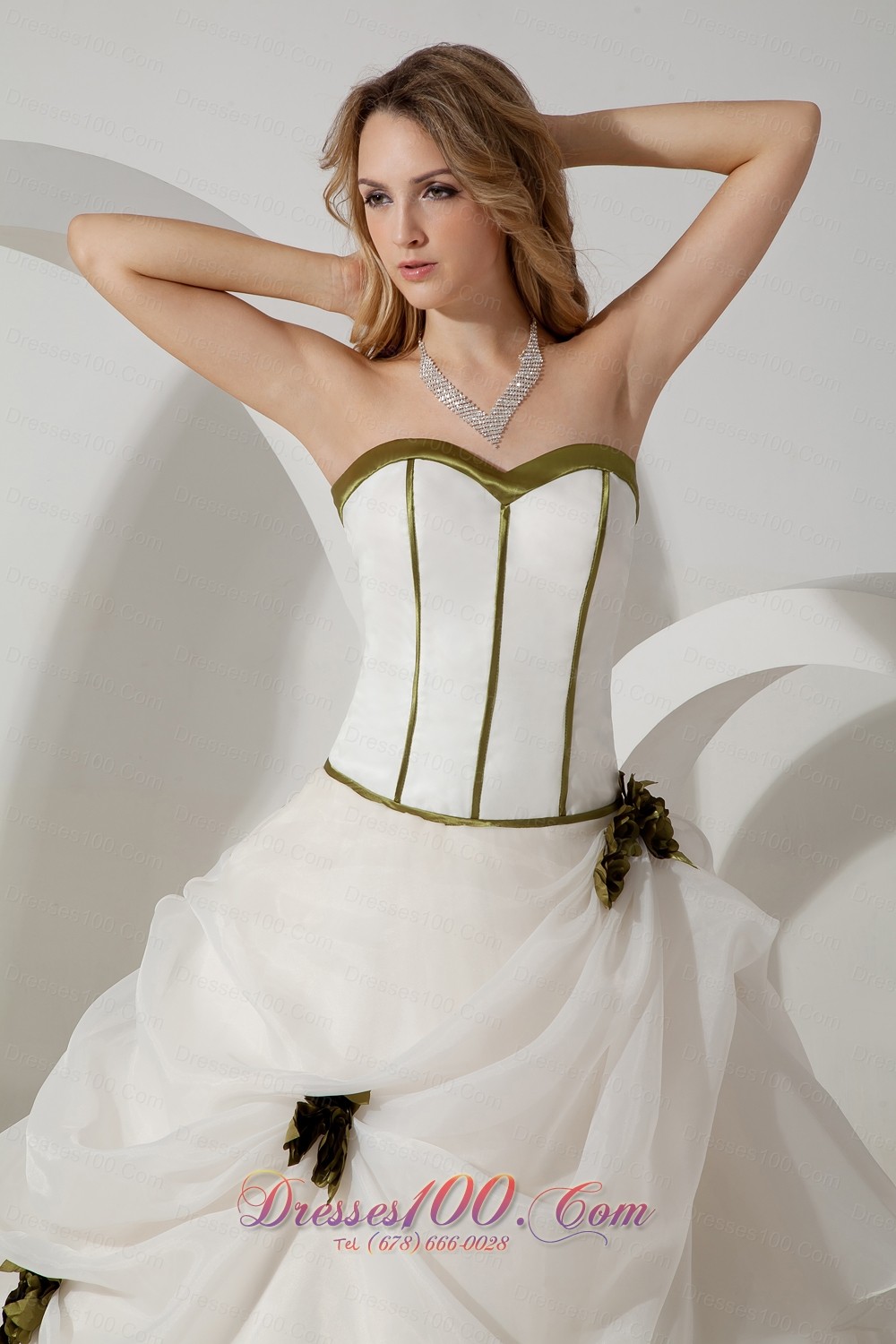 Organza Hand Made Flowers Sweetheart Bridal Gown Brush Train