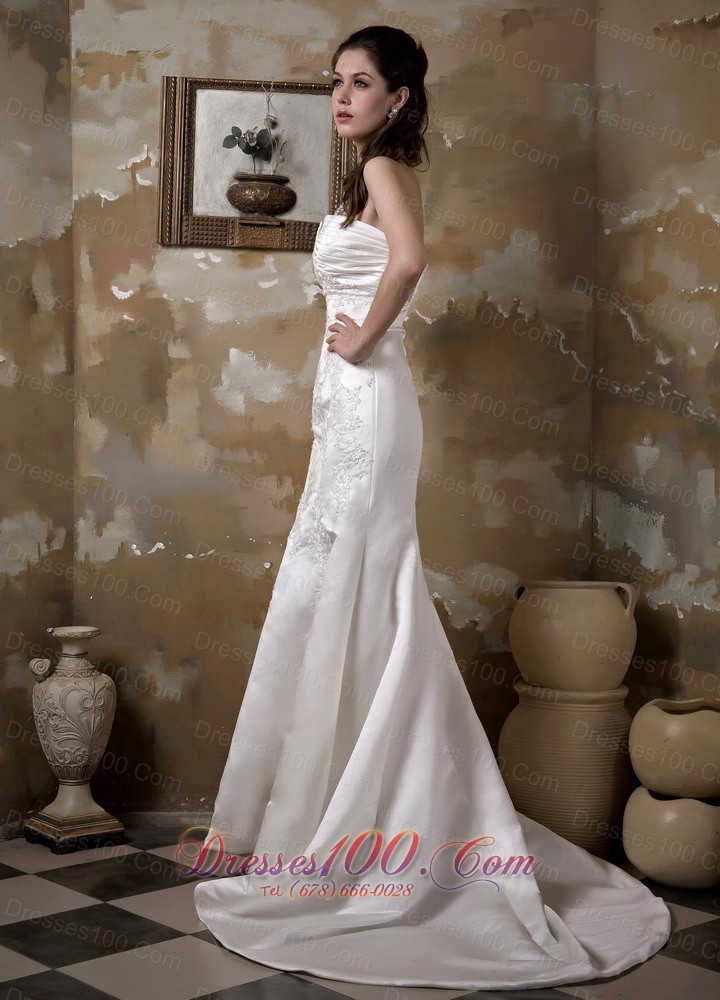 Strapless Mermaid Satin Bridal Gown With Court Train Appliques