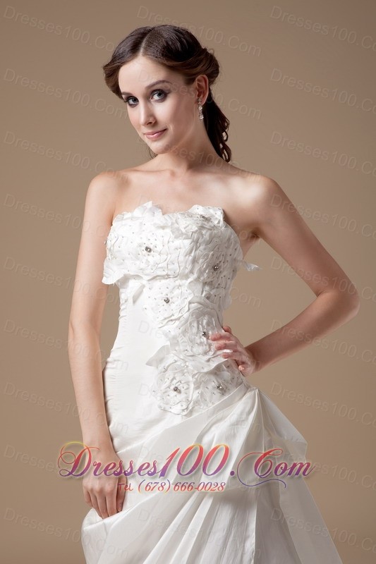 Brush Train Sweetheart A-line Wedding Dress Taffeta Appliques