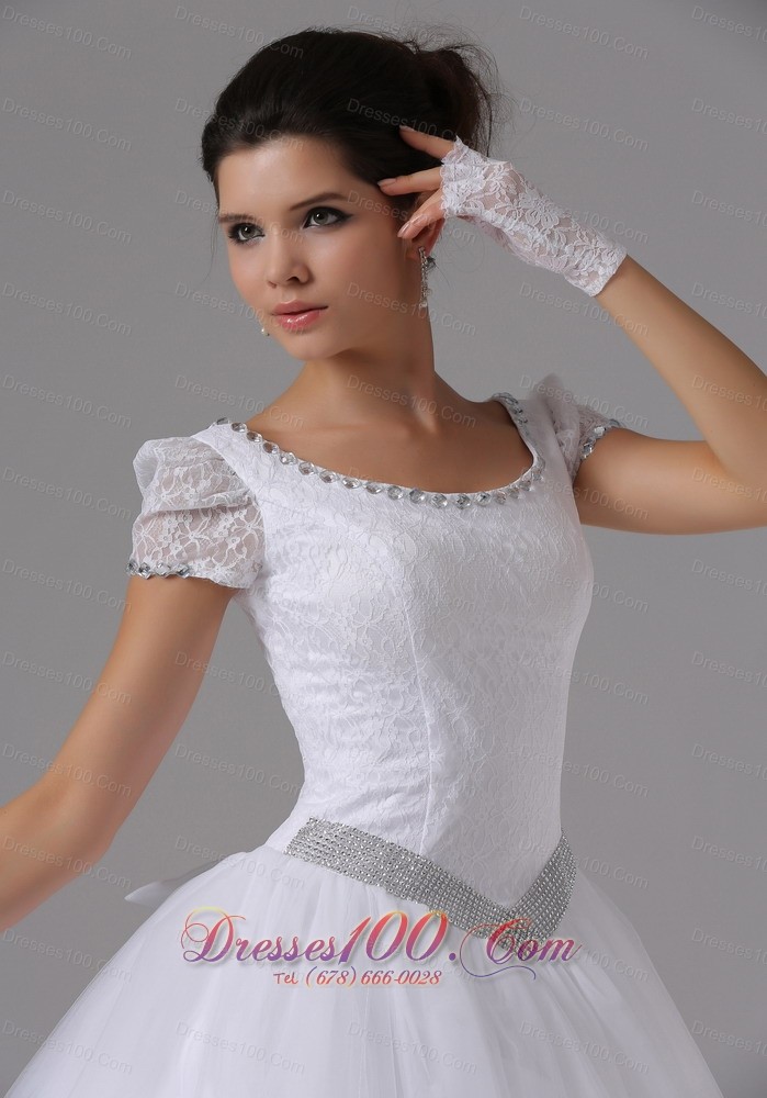 Short Sleeves Ball Gown Scoop Neck Bridal Wedding Dress