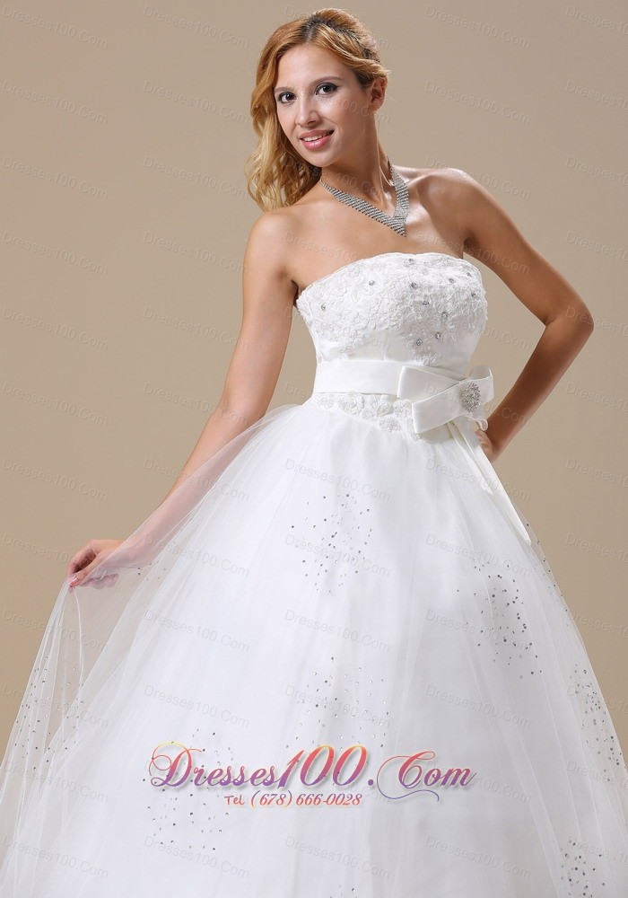 Strapless Princess Bowknot Wedding Gown Appliques With Beading