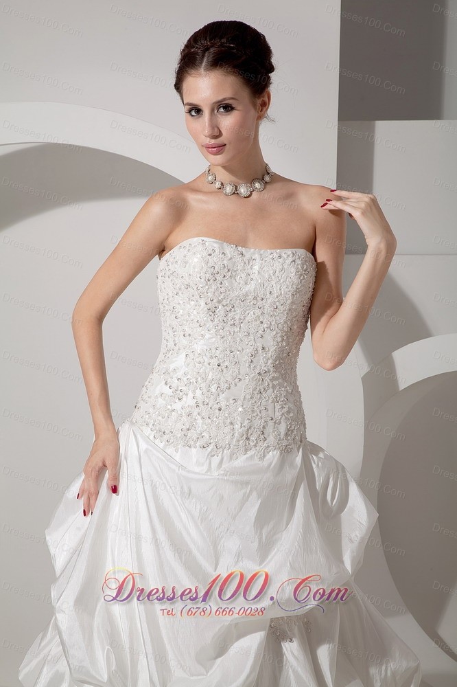 Strapless Court Train A-line Wedding Dress Taffeta Appliques