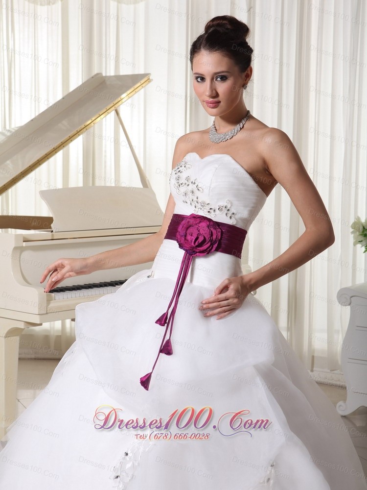 Organza Sweetheart Weding Gown Handle Flowers Belt Court Train