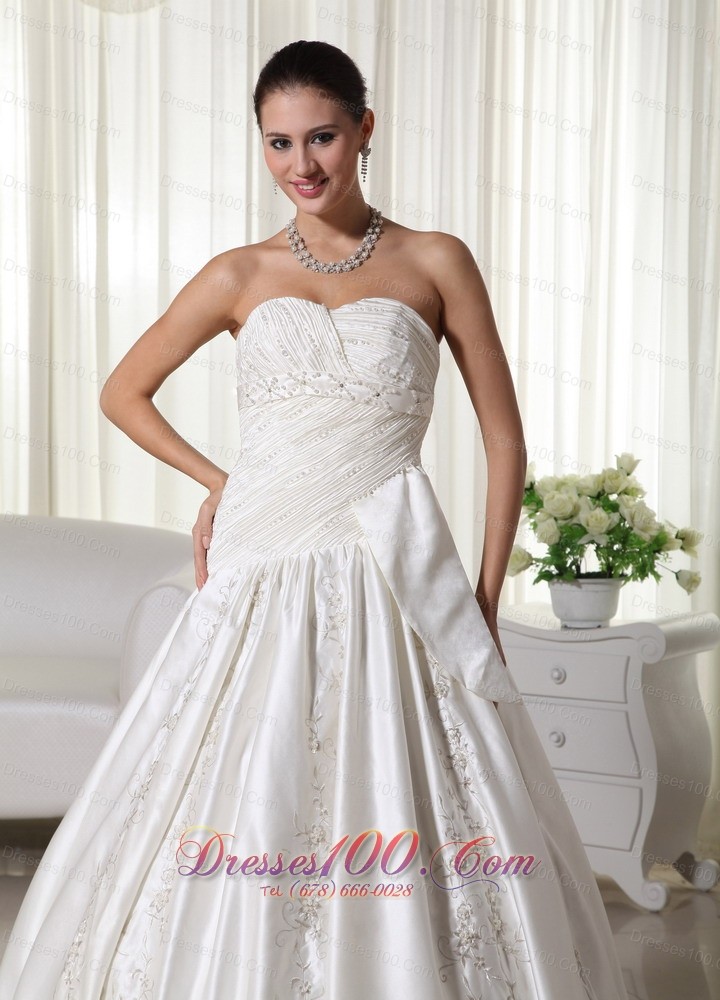 Sweetheart Satin Wedding Dress Embroidery A-line Chapel Train