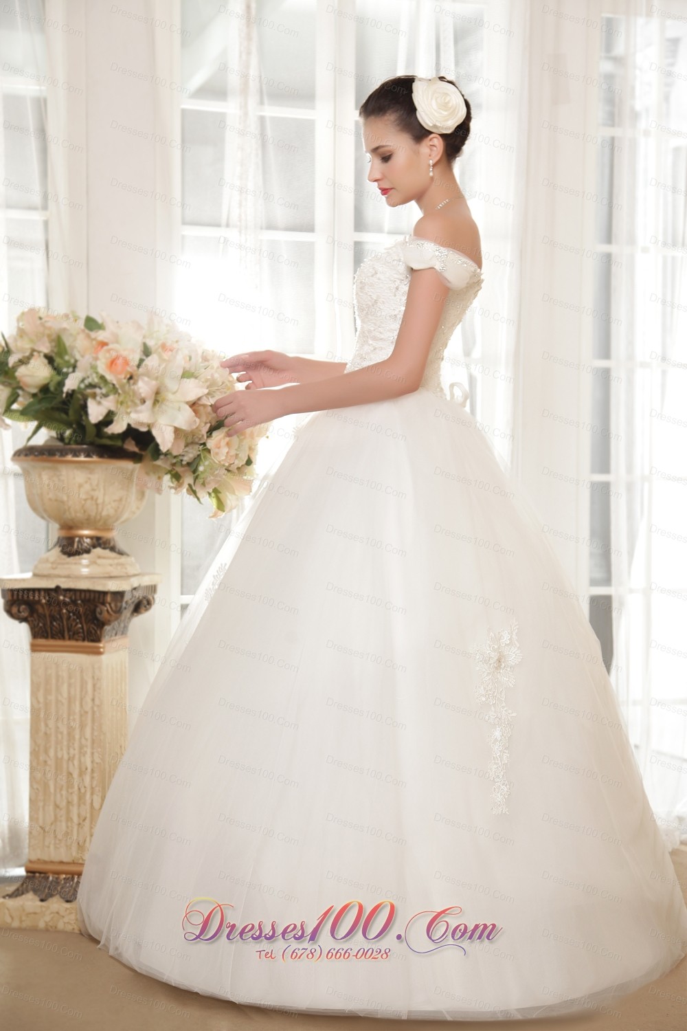 Off The Shoulder Ball Gown Tulle Appliques Wedding Dress