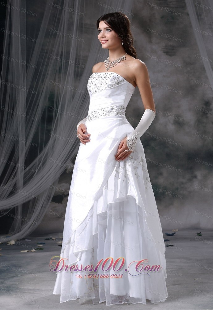 Appliques With Beading Decorated Up Bodice Wedding Dress