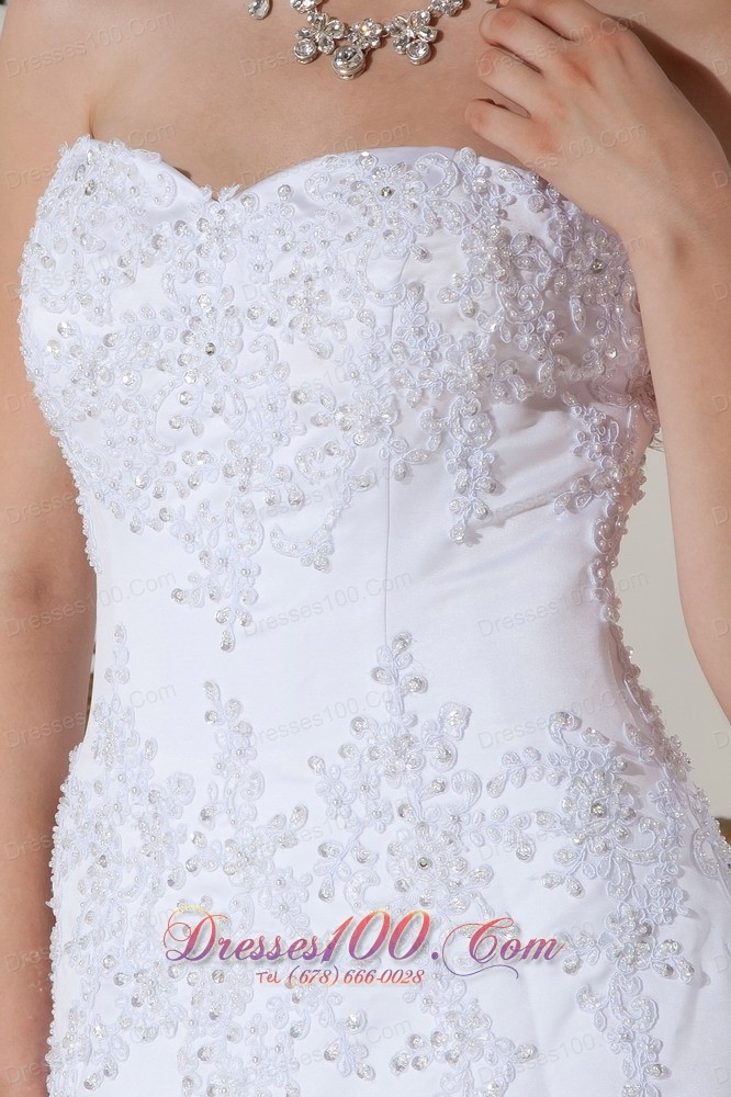 Retro White Bridal Gowns Court Train Satin