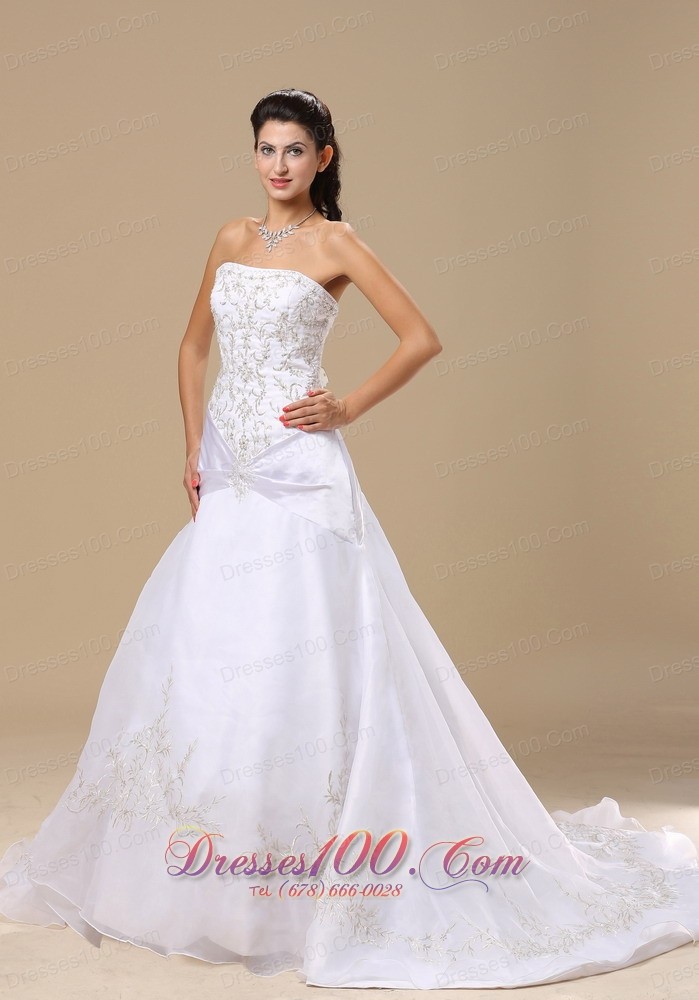 Exclusive Embroidery Wedding Dress Sheath Chapel Train