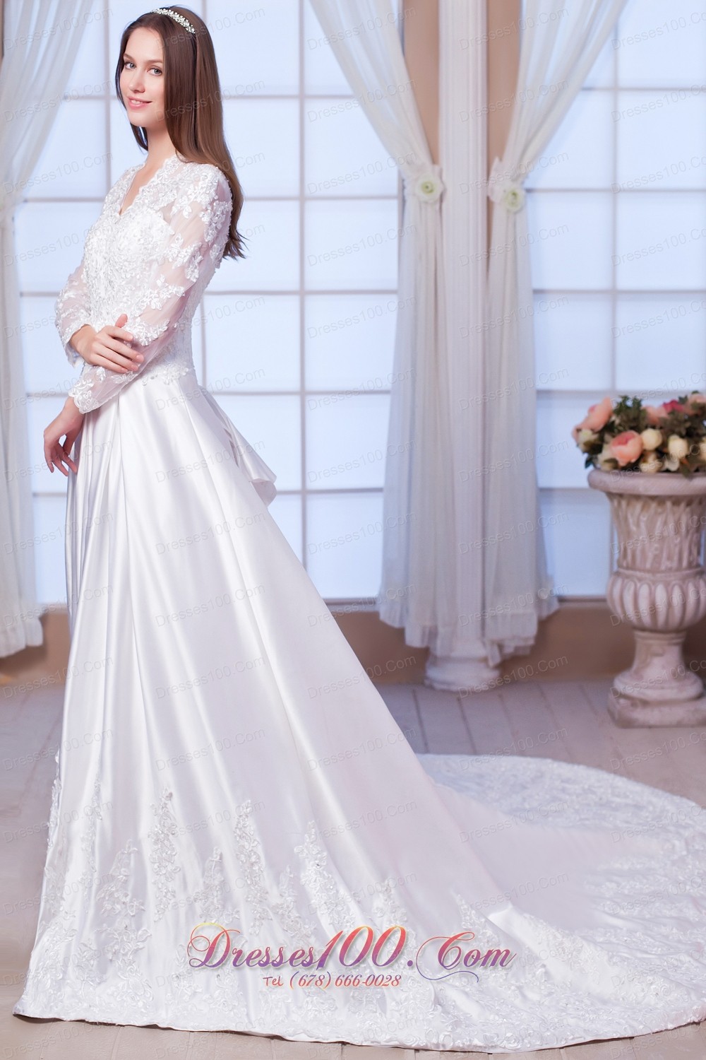 Luxurious Gingle Border Lace Wedding Dress Sleeved Chapel