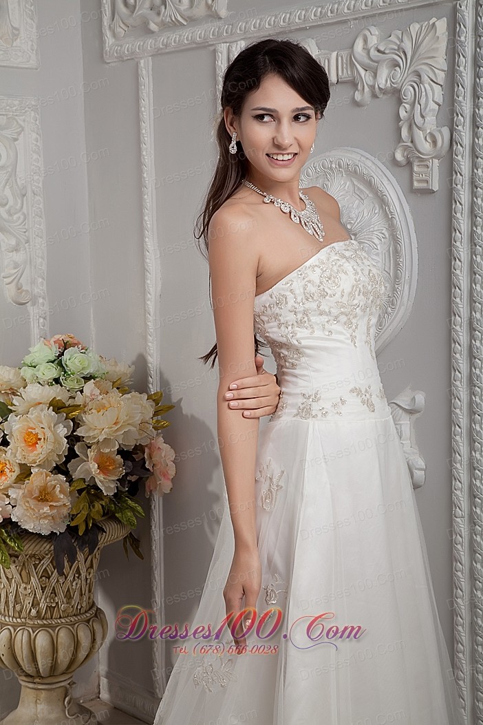 Elegant Appliques Lace Church Wedding Dress Gingle Border
