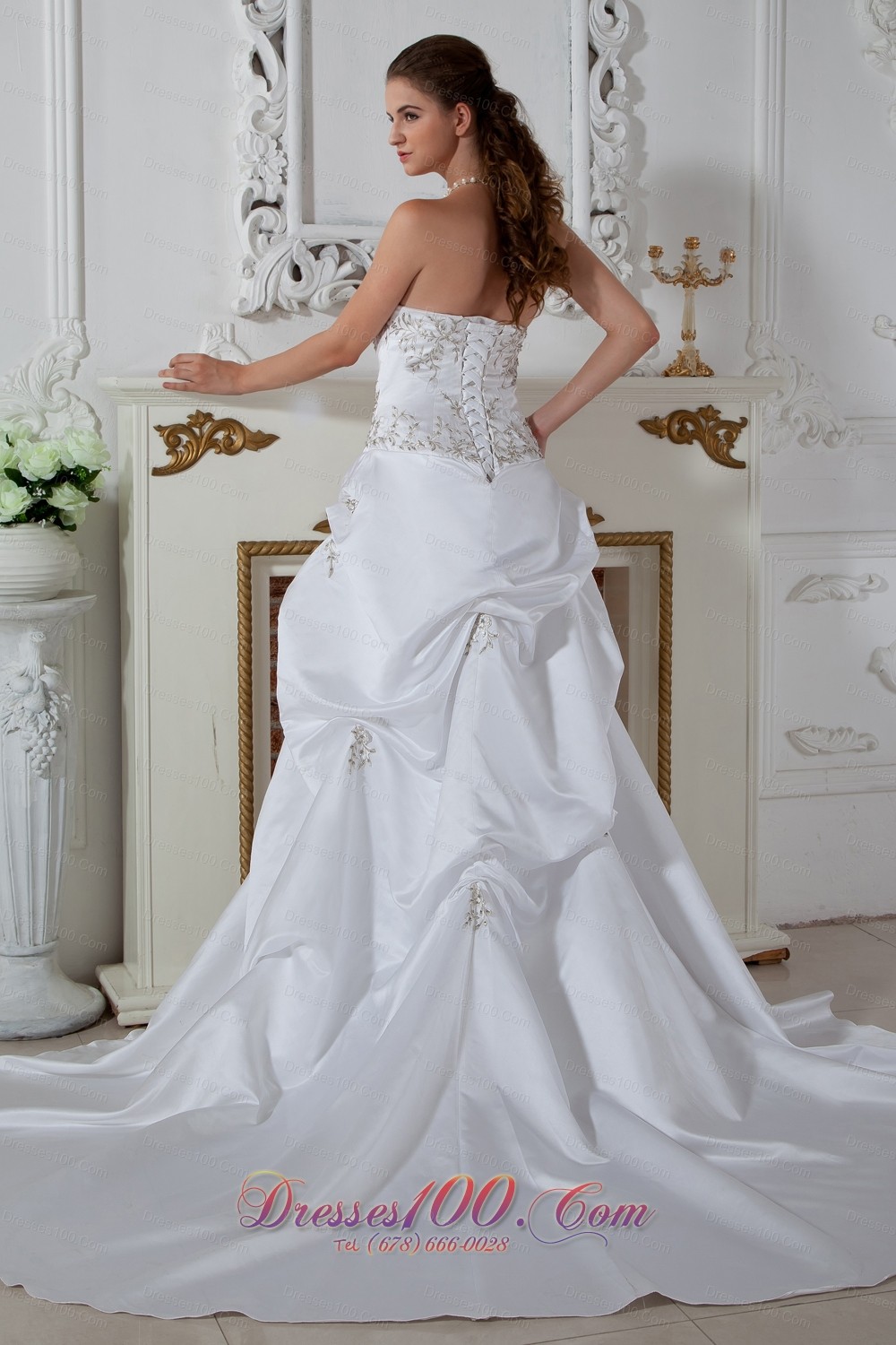 Pretty Pick-ups Clasp Wedding Dress Embroidery Winter