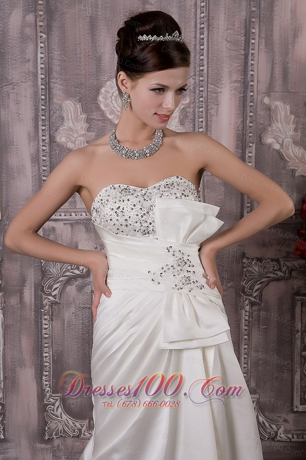 Pretty A-line Wedding Dress Bowknot Court Train Buttons