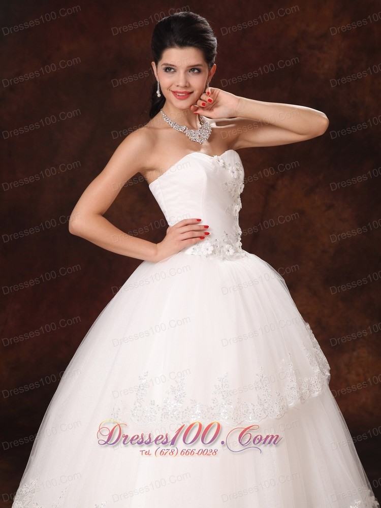 Designer Ball Gown Church Wedding Dress Appliques Tulle