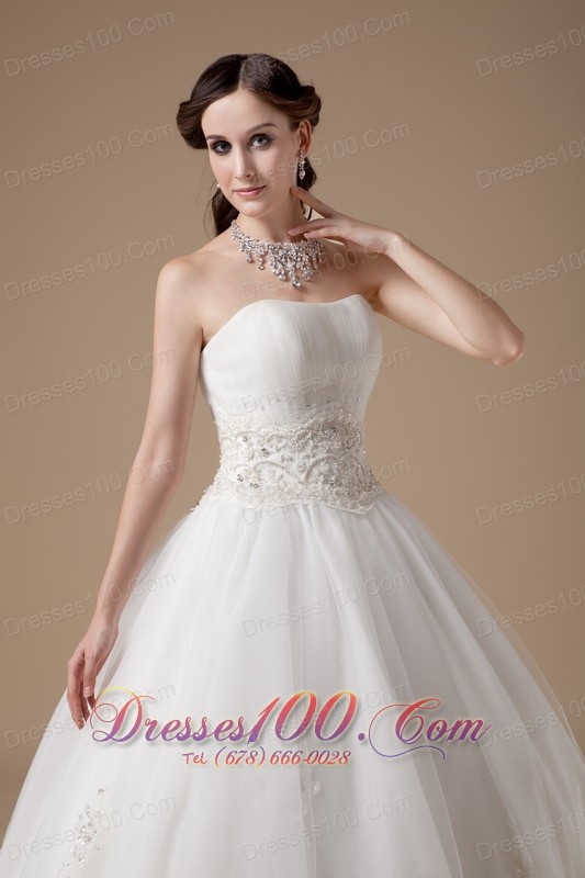 Elegant Ball Gown Bridal Dresses Appliques Gilding