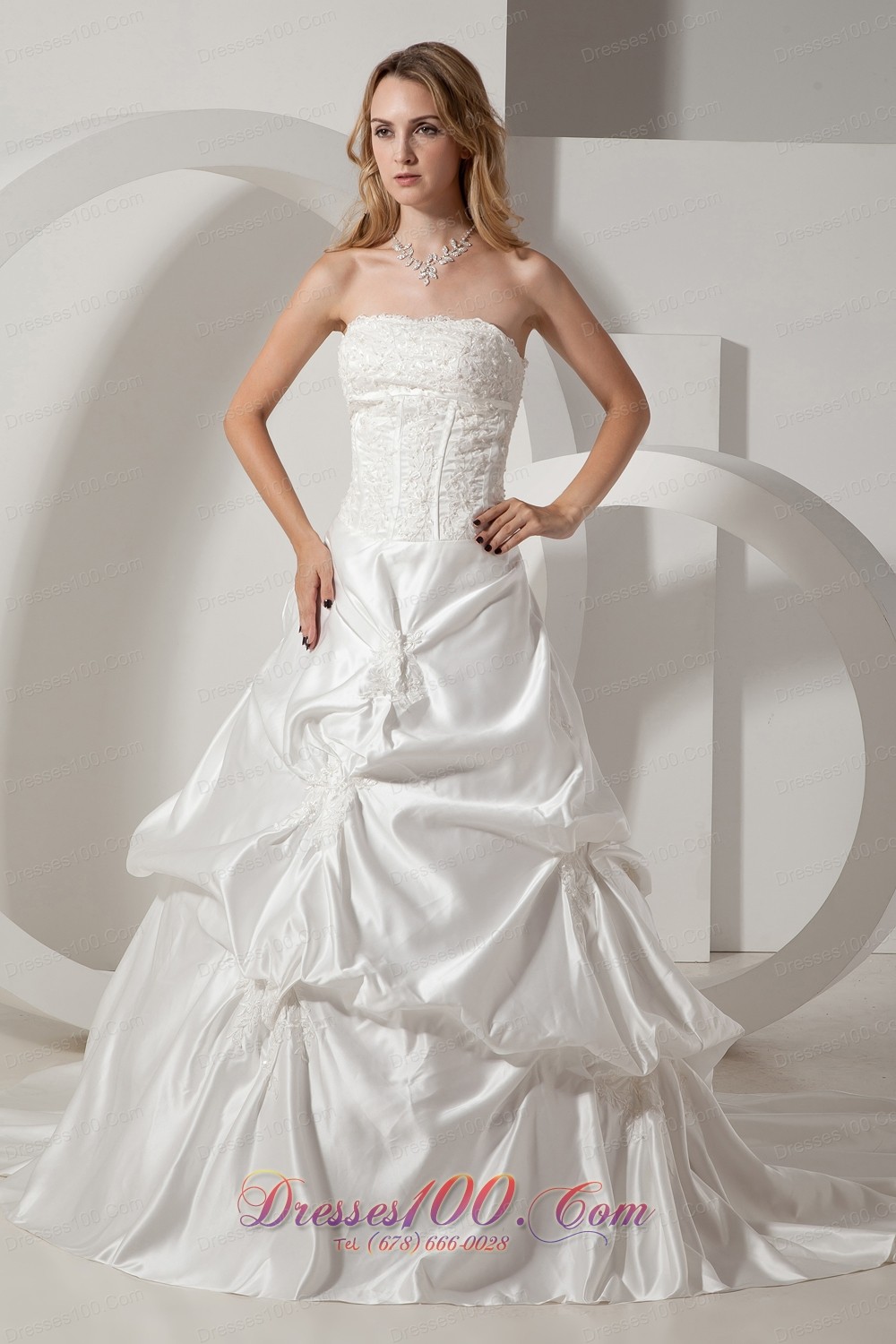 Appliques Chapel Train Pick-ups Wedding Gowns