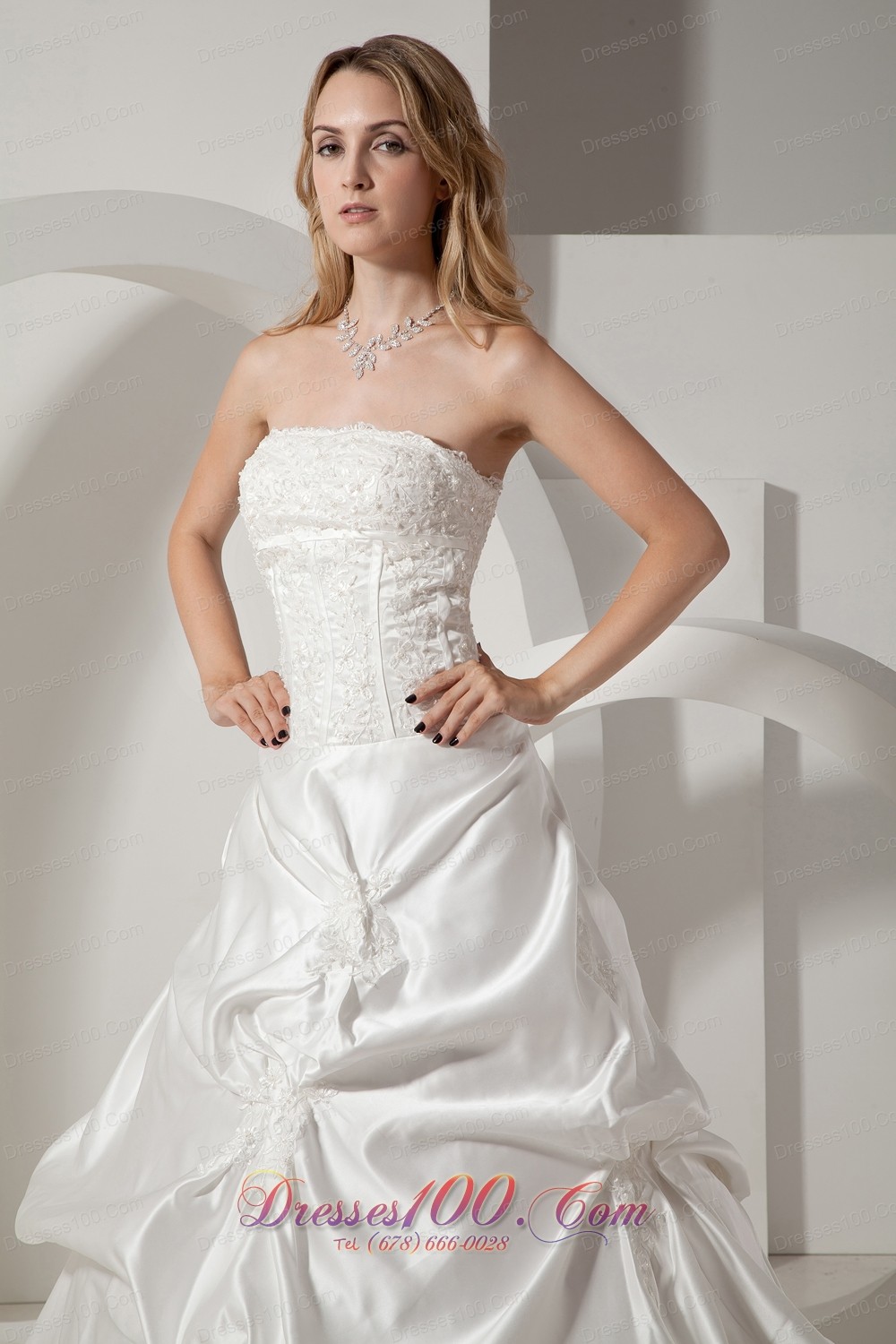 Appliques Chapel Train Pick-ups Wedding Gowns