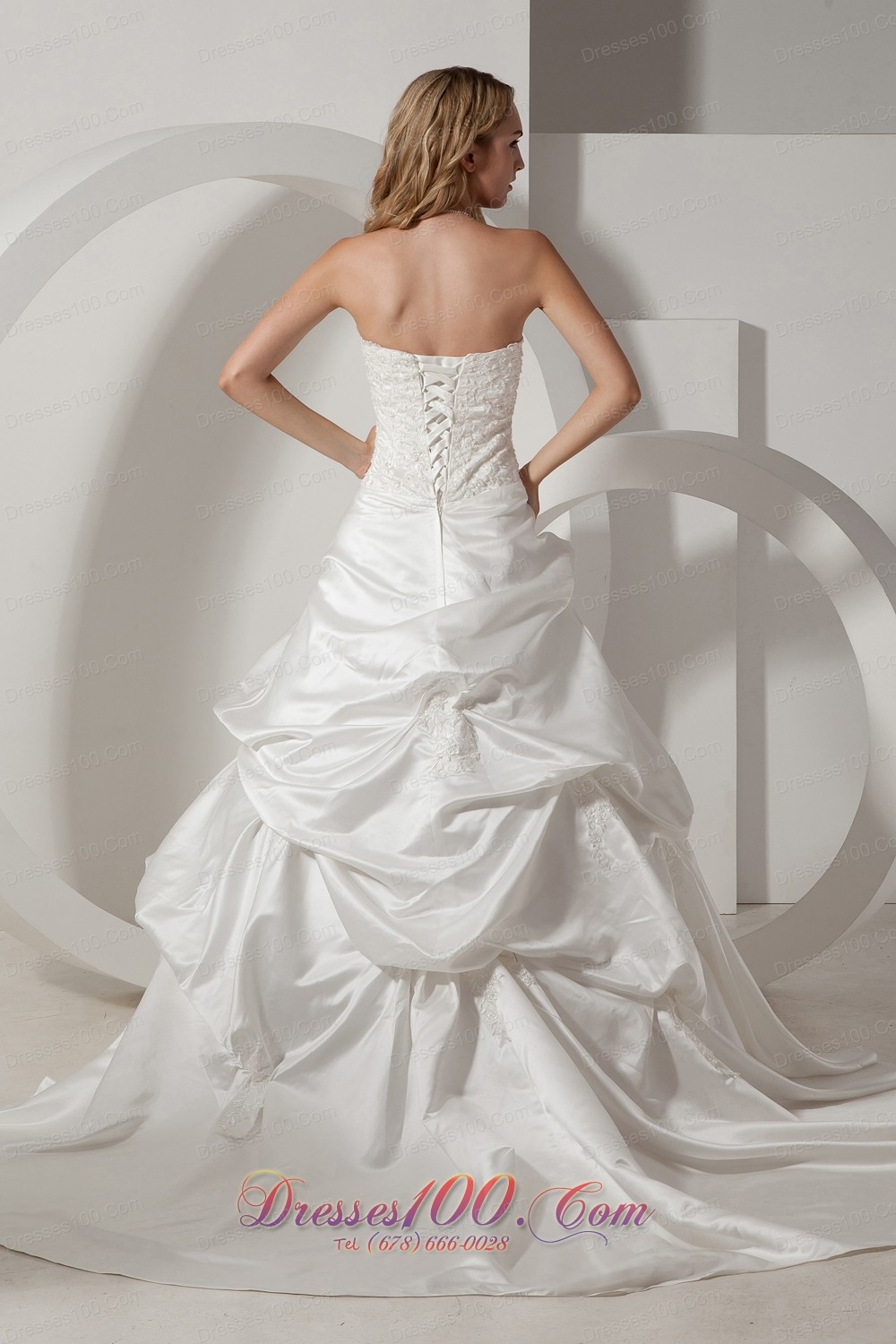 Appliques Chapel Train Pick-ups Wedding Gowns