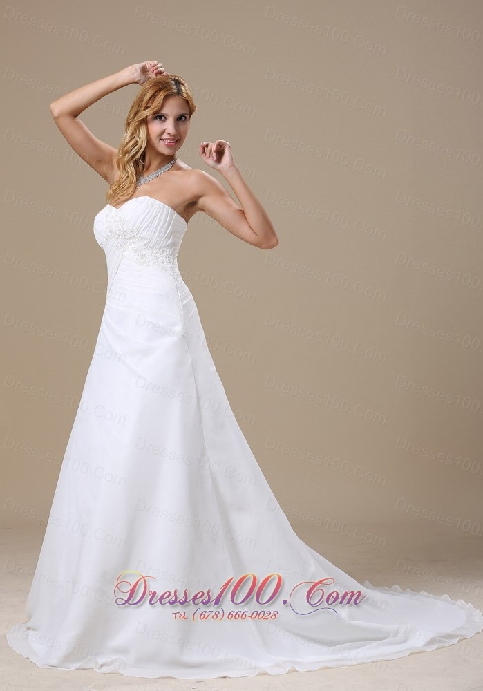 Chiffon Ruched Brush Appliques Sweetheart Wedding Dress