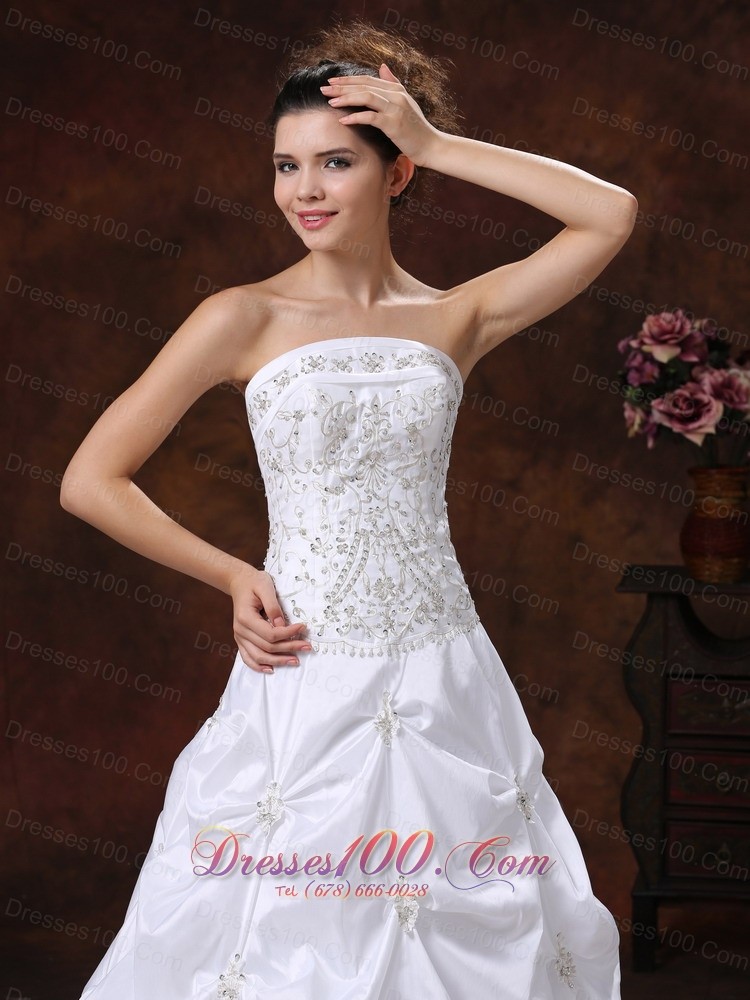 Strapless Embroidery Wedding Dress Appliques Bridal Gowns