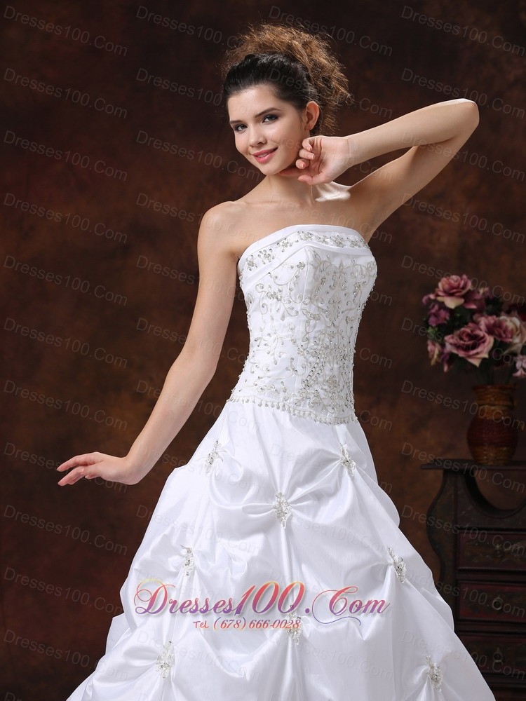Strapless Embroidery Wedding Dress Appliques Bridal Gowns