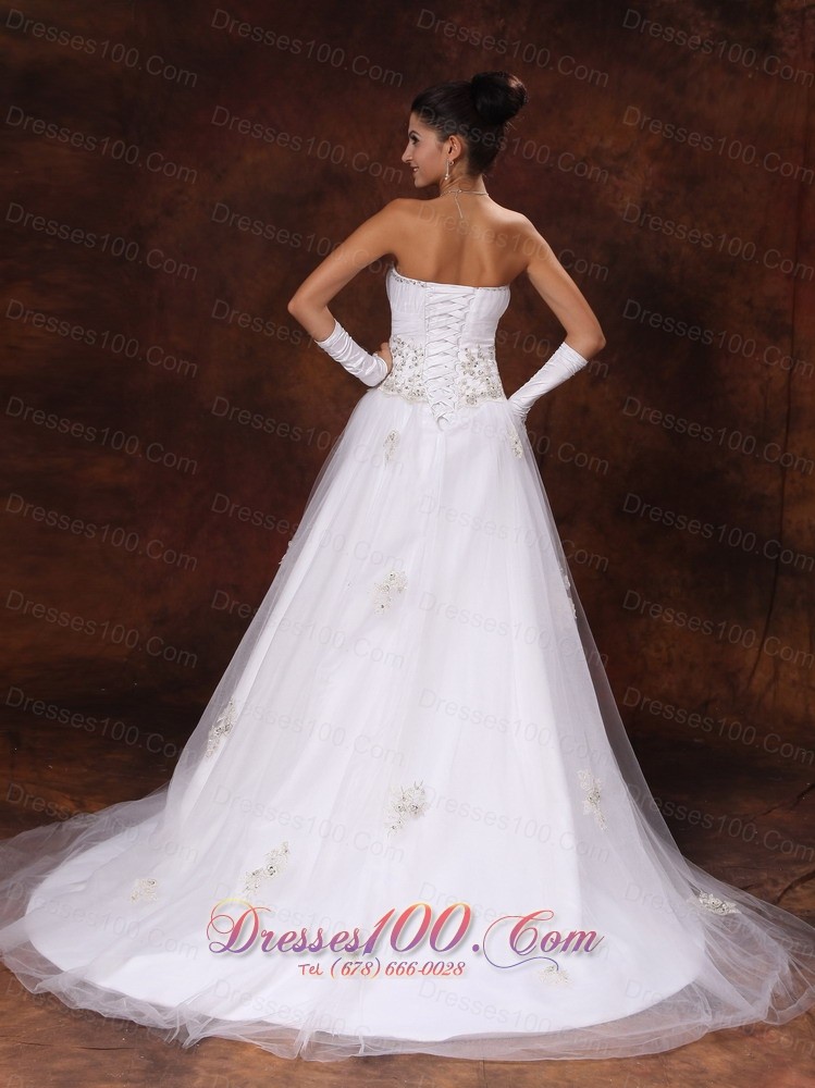 Beaded Tulle Court Train Appliques Wedding Dresses