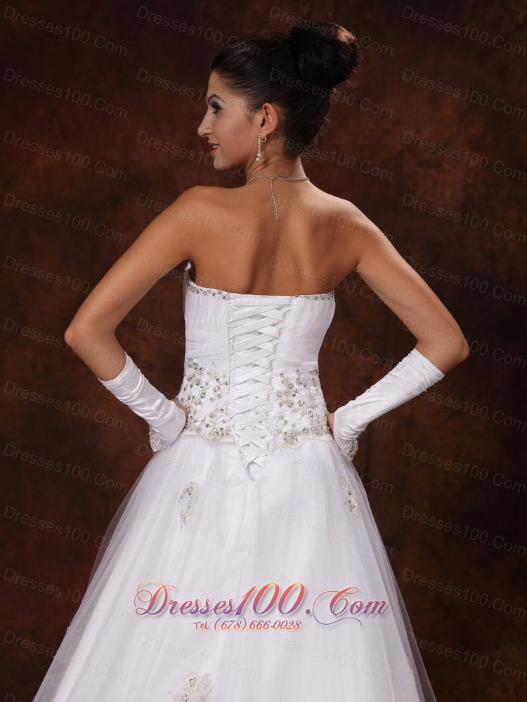 Beaded Tulle Court Train Appliques Wedding Dresses