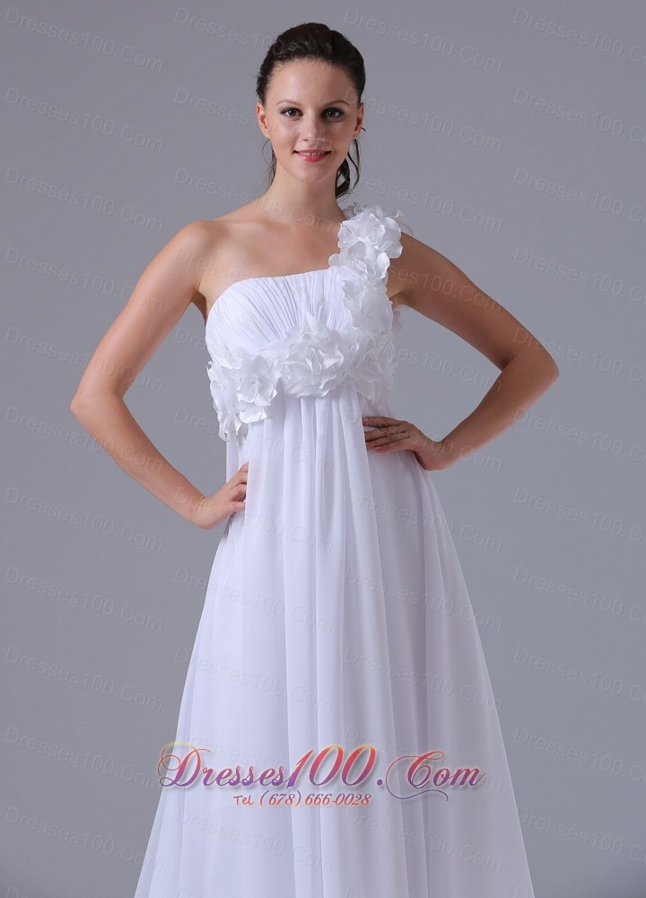 One Shoulder Hand Made Flowers Ruch Wedding Dress