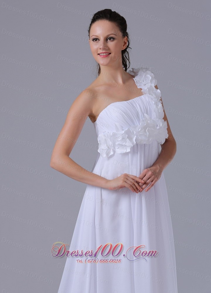 One Shoulder Hand Made Flowers Ruch Wedding Dress