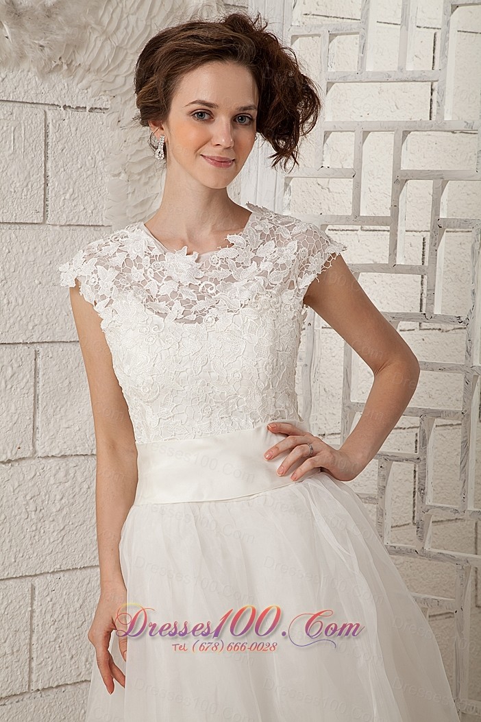 Chic A-line Scoop Beaded Wedding Dress Organza Lace