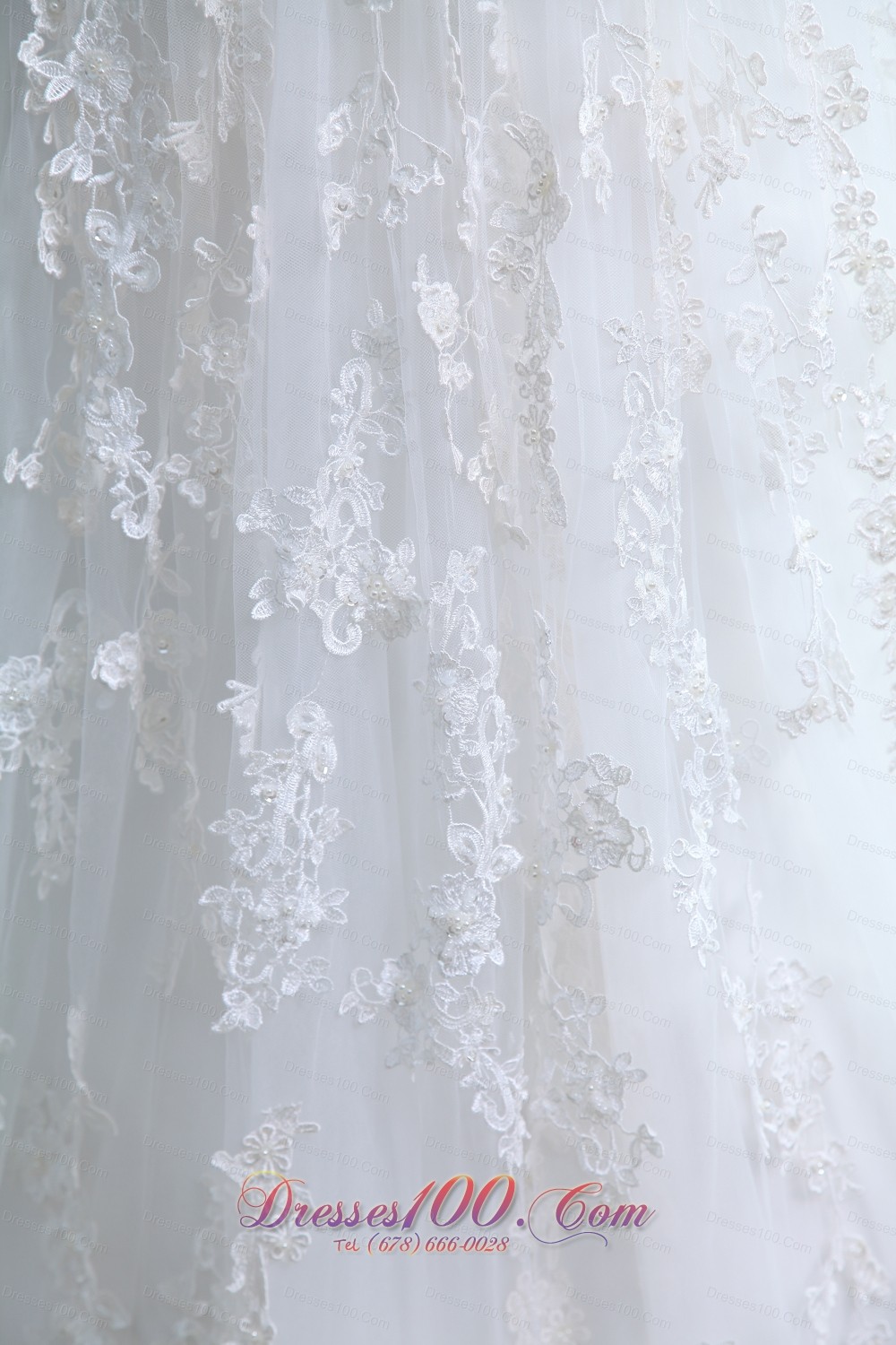 Latest A-line V-neck Wedding Dress Tulle Lace Court Train