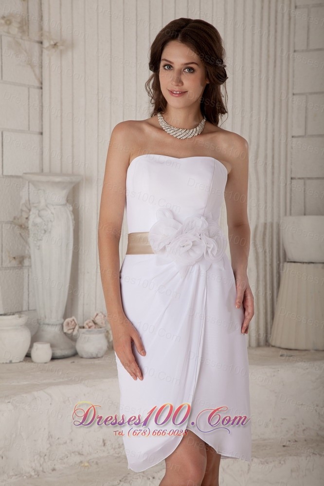 Unique Strapless Knee-length Chiffon Floral Wedding Dress