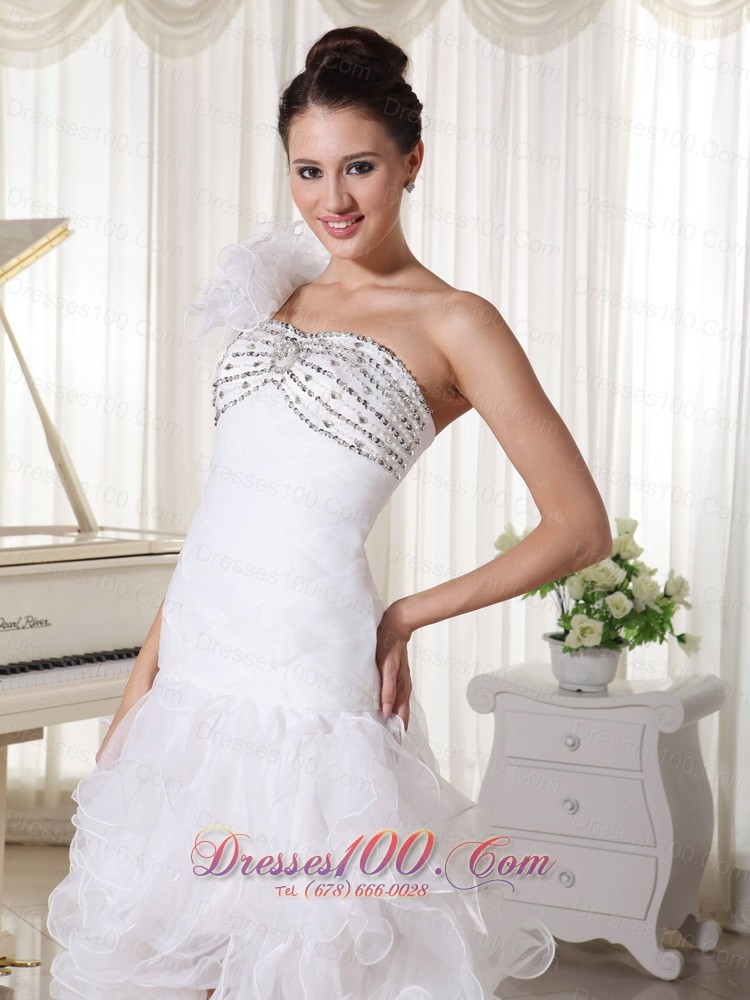 Latest Organza Ruffled Fashionable Wedding Dress On Sale