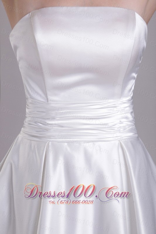 A-line Strapless Knee-length Taffeta Bowknot Bridal Gown