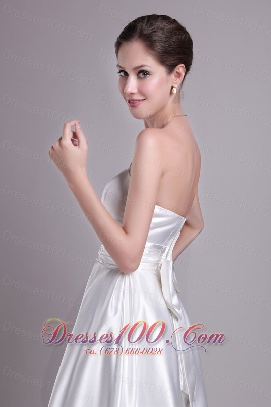 A-line Strapless Knee-length Taffeta Bowknot Bridal Gown