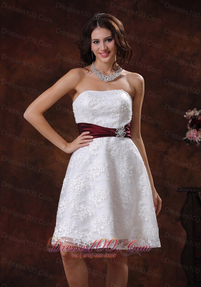 Gorgeous Sassy Smart Trendy Lace Short Wedding Gowns