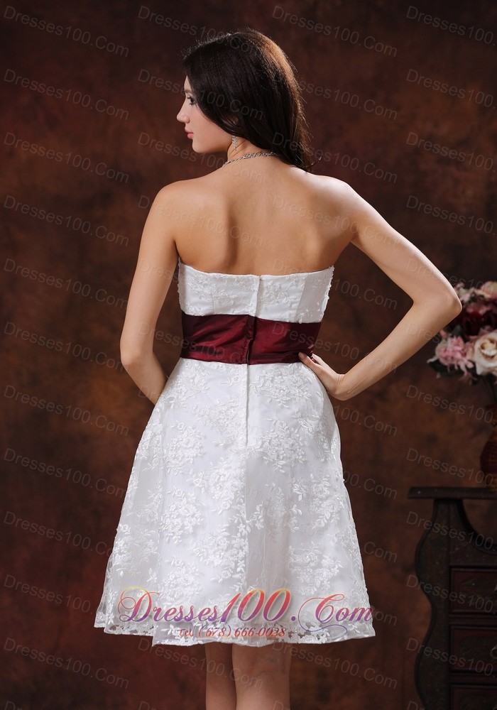 Gorgeous Sassy Smart Trendy Lace Short Wedding Gowns