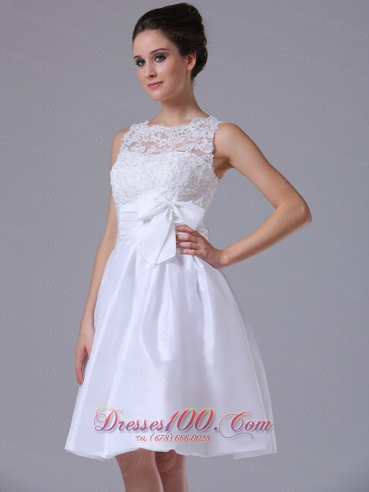 Taffeta A-Line Scoop Knee-length Beach Wedding Dress