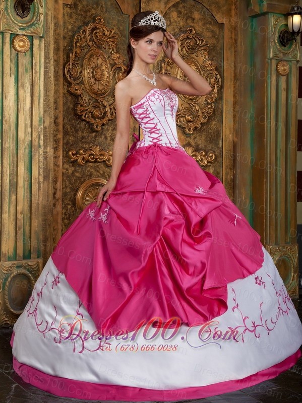 Rose Pink and White Quinceanera Dress Ball Gown Lace up Back