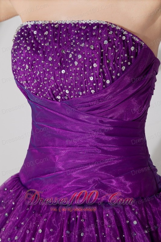 Dank Magenta A-line Strapless Quinceanera Dress