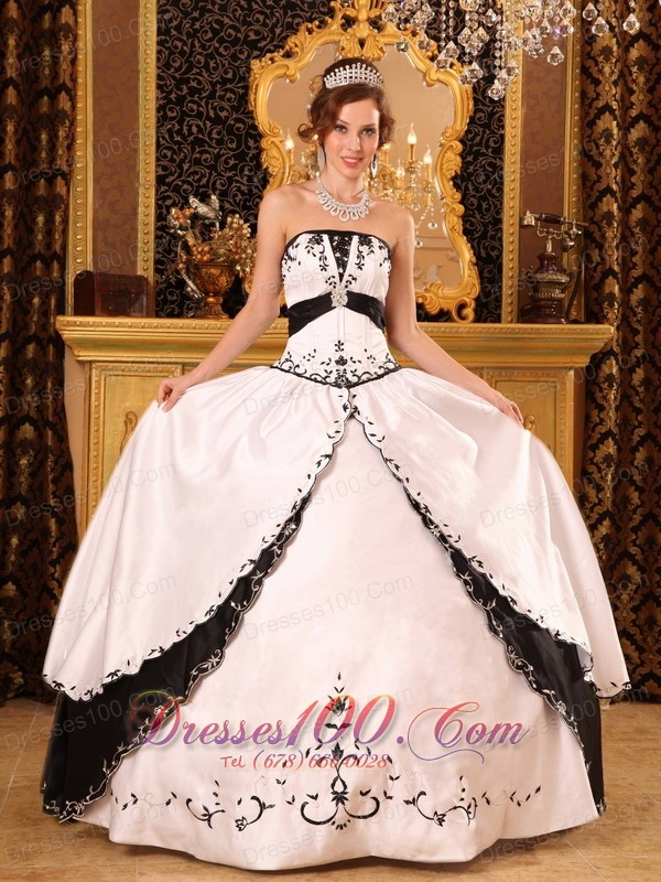 Ball Gown Strapless Floor-length Embroidery Quinceanera