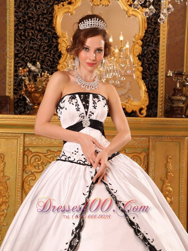 Ball Gown Strapless Floor-length Embroidery Quinceanera
