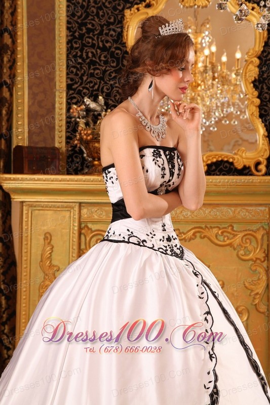 Ball Gown Strapless Floor-length Embroidery Quinceanera