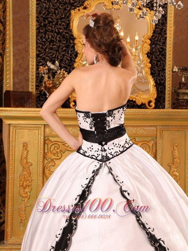 Ball Gown Strapless Floor-length Embroidery Quinceanera