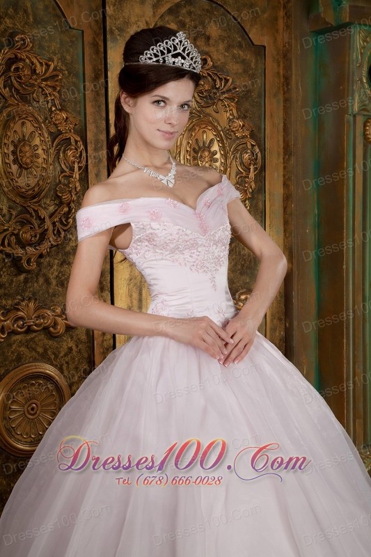Off the Shoulder Sweetheart Sweet 15 Dress Pink