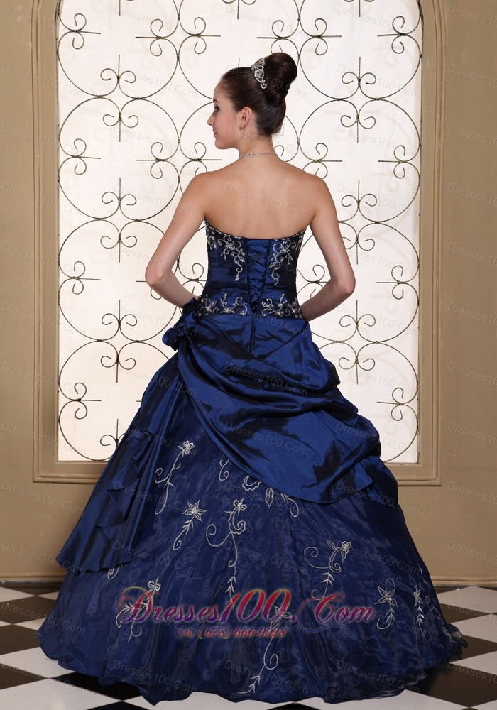 Blue Quinceanera Dress Embroidery Strapless
