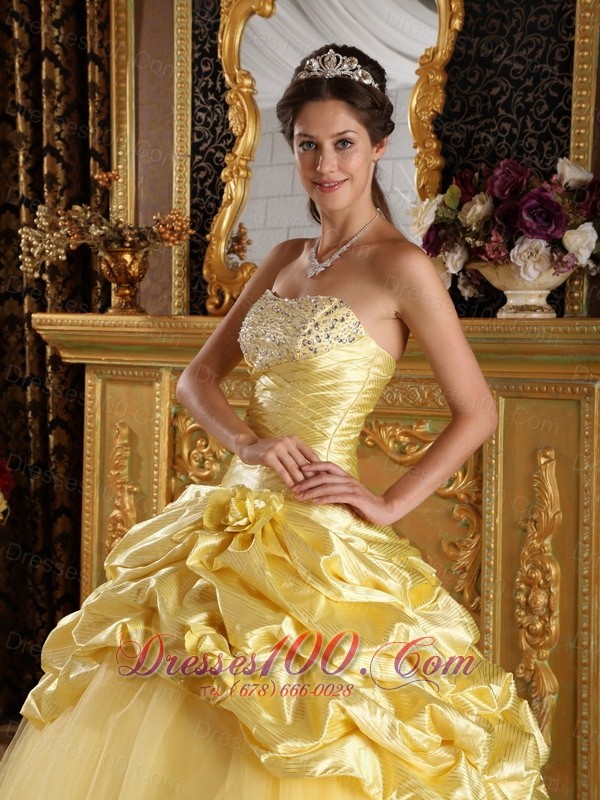 Modest Yellow Taffeta and Tulle Beading Dresses Quinceanera