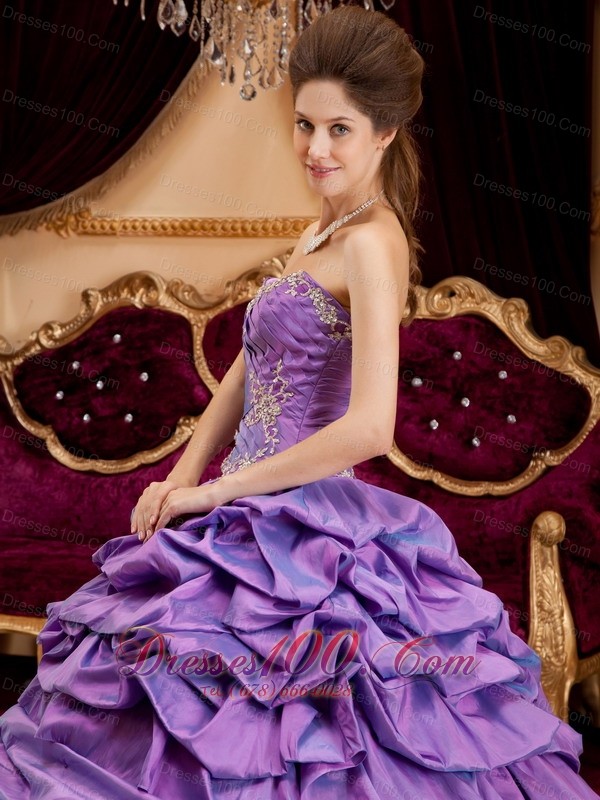 Lavender Dresses for Quinceaneras Sweetheart Taffeta Appliques